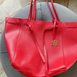 NWOT ELIZABETH ARDEN LIMITED CHRISTMAS EDITION Red Leather Tote Bag